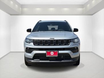 New 2026 Jeep Compass Latitude Altitude