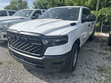 2025 RAM 1500 Tradesman Crew Cab 4x4 5'7' Box