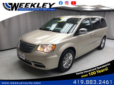 2015 Chrysler Town & Country Touring-L