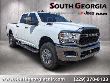 2024 RAM 2500 Tradesman Crew Cab 4x4 6'4' Box