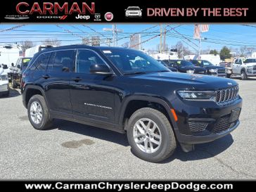 2025 Jeep Grand Cherokee Laredo X 4x4