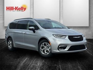 2023 Chrysler Pacifica Limited in a Silver Mist Clear Coat exterior color and Black/Alloy/Blackinterior. Hill-Kelly Dodge (850) 786-2130 hillkellydodge.com 
