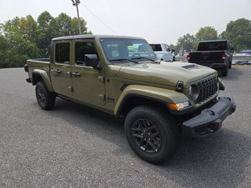 New 2025 Jeep Gladiator Sport S 4x4