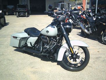 USED 2024 HARLEY ROAD KING SPECIAL 