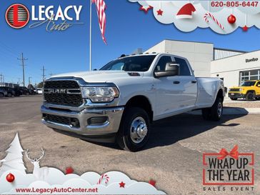 2024 RAM 3500 Tradesman Crew Cab 4x4 8' Box