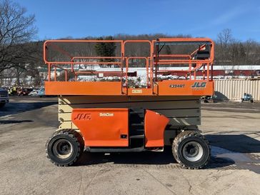 2010 JLG 4394RT Scissor Lift 