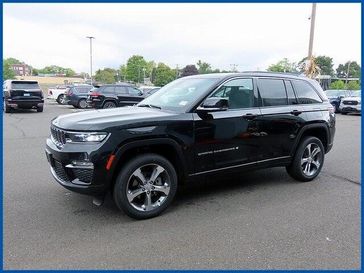 New 2025 Jeep Grand Cherokee Limited