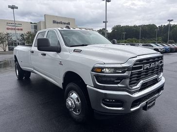 New 2026 RAM 3500 Tradesman Crew Cab 4x4 8' Box