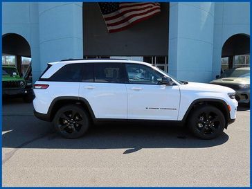 Used 2023 Jeep Grand Cherokee Limited