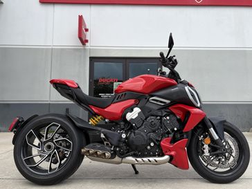 Used 2023 Ducati Diavel V4 