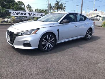 2022 Nissan Altima 2.0 SR Sedan