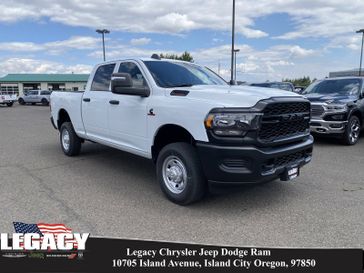 2024 RAM 2500 Tradesman Crew Cab 4x4 6'4' Box