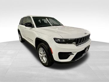 2024 Jeep Grand Cherokee Laredo X 4x4 in a Bright White Clear Coat exterior color and Blackinterior. Sheridan Motors CDJR 307-218-2217 sheridanmotor.com 