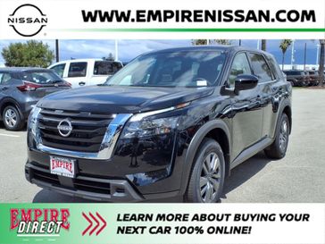 2025 Nissan Pathfinder S