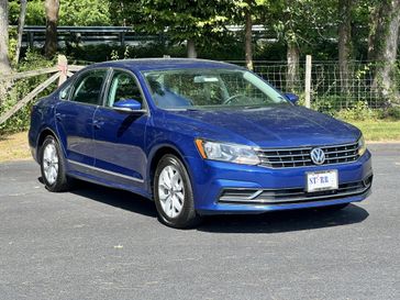 2016 Volkswagen Passat 1.8T R-Line w/Comfort Pkg
