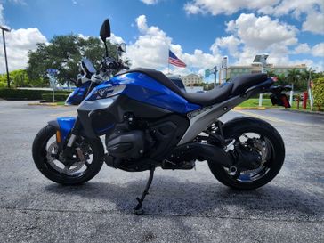 2026 BMW R 1300 R