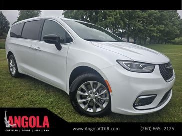 2025 Chrysler Pacifica Select Awd