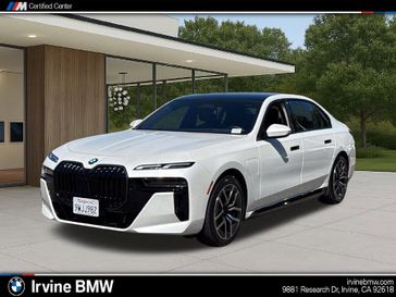 Mineral White Metallic