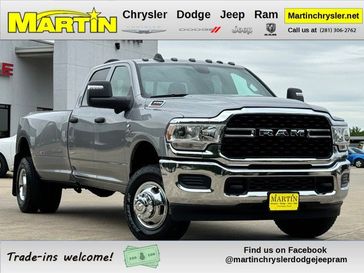 2024 RAM 3500 Tradesman Crew Cab 4x4 8' Box