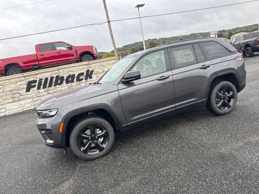 New 2025 Jeep Grand Cherokee Altitude 4x4
