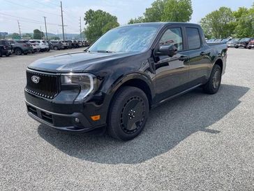 New 2025 Ford Maverick Lobo High