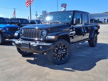 2025 Jeep Gladiator Nighthawk 4x4