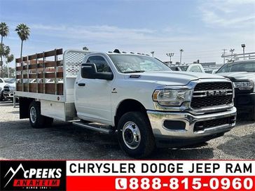 2024 RAM 3500 Tradesman Chassis Regular Cab 4x2 84' Ca