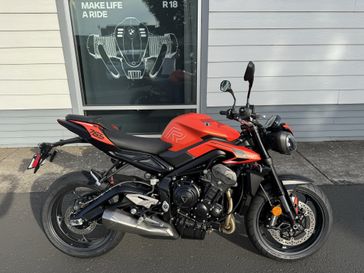 2025 Triumph STREET TRIPLE 765 R Matt Baja Orange 