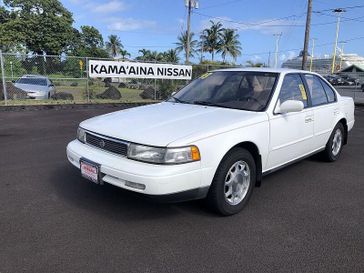 1993 Nissan Maxima 4d Sedan GXE