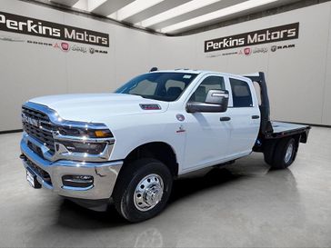New 2026 RAM 3500 Tradesman Crew Cab Chassis 4x4 60' Ca