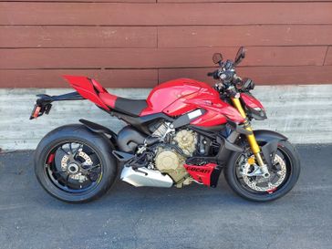 2024 Ducati STREETFIGHTER V4 S