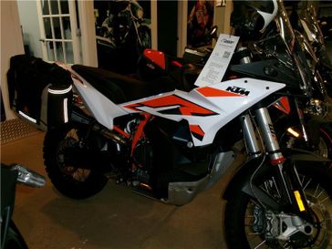 2023 KTM Adventure