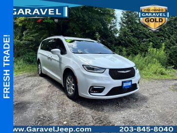 Used 2022 Chrysler Pacifica Touring L