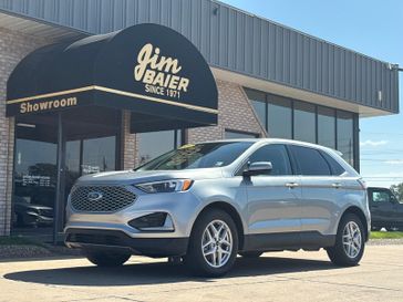 Used 2024 Ford Edge SEL