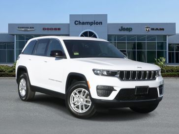 2025 Jeep Grand Cherokee Laredo X 4x2