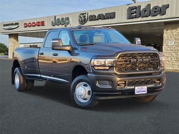 2024 RAM 3500 Tradesman Crew Cab 4x4 8' Box