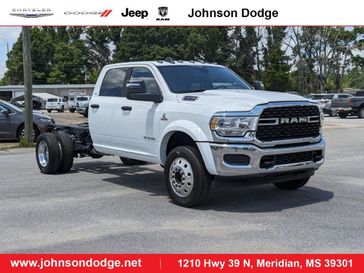 2024 RAM 4500 Slt Chassis Crew Cab 4x4 60' Ca Bright White Clear Coat
