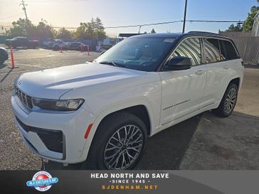 2026 Jeep Grand Cherokee Summit 4WD