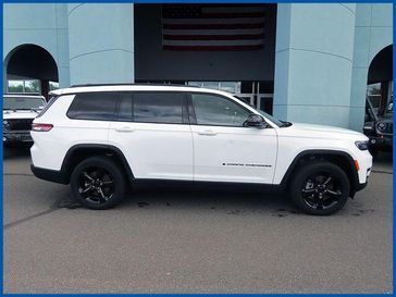Used 2023 Jeep Grand Cherokee L Altitude