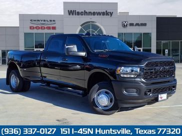 2024 RAM 3500 Tradesman Crew Cab 4x4 8' Box