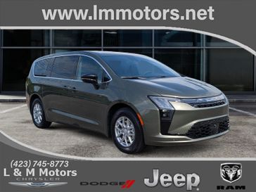 New 2027 Chrysler Pacifica Select