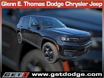 Used 2025 Jeep Grand Cherokee Altitude