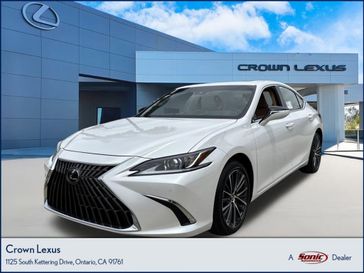 2025 Lexus ES 300h
