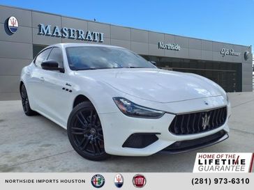 2022 Maserati Ghibli Modena Q4