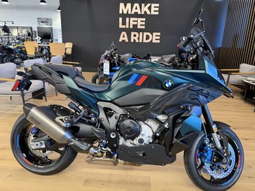2026 BMW M 1000 XR