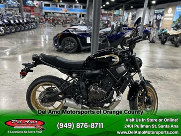 2025 Yamaha XSR700 