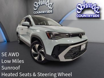 Used 2025 Volkswagen Taos SE AWD w/Sunroof