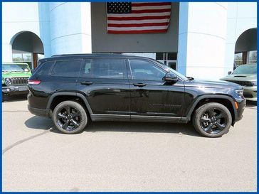 Used 2023 Jeep Grand Cherokee L Limited