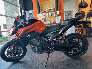 2024 KTM 790DUKE