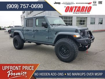 New 2025 Jeep Gladiator Nighthawk